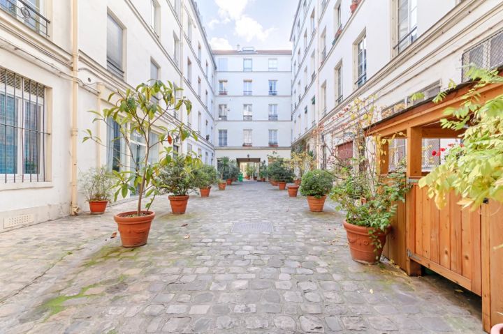 Vente Appartement Paris 6ème 2 Pièces 60 m²