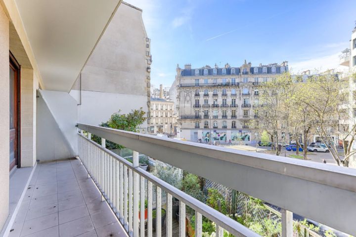 Vente Appartement Paris 15ème 4&nbsp;Pièces 70&nbsp;m²